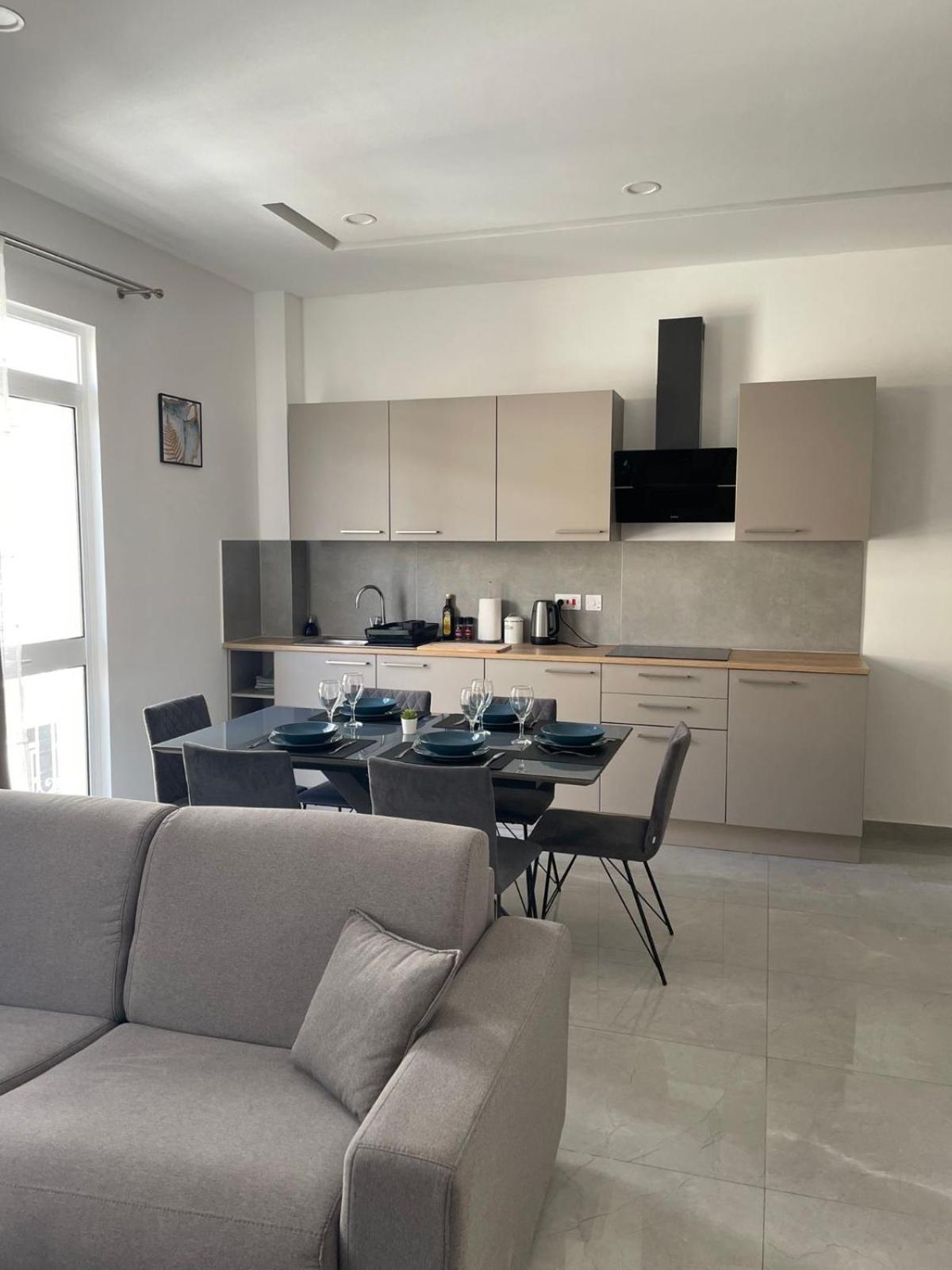 Apartment St Helen Sliema